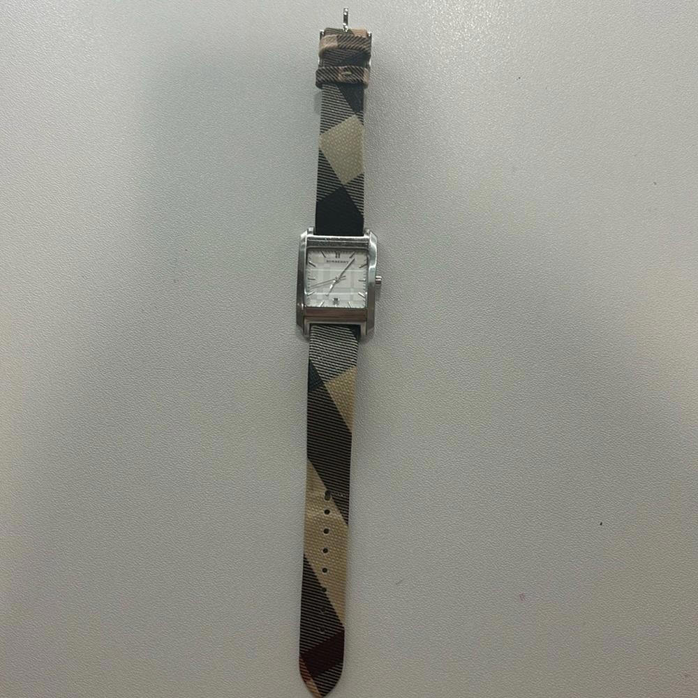 Women Burberry Watch